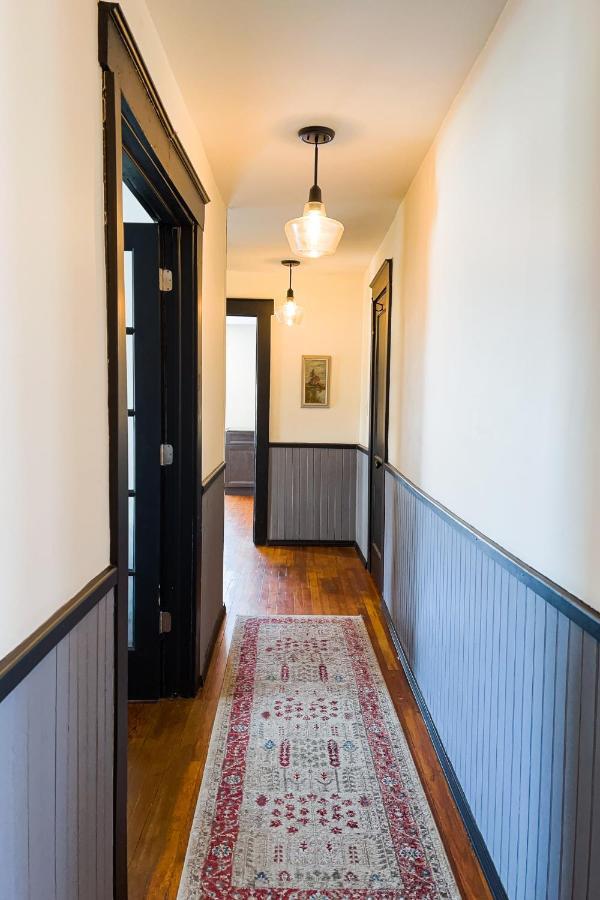 The Pub- 8Br Free Parking, Minutes From Falls & Casino Niagara Falls Extérieur photo