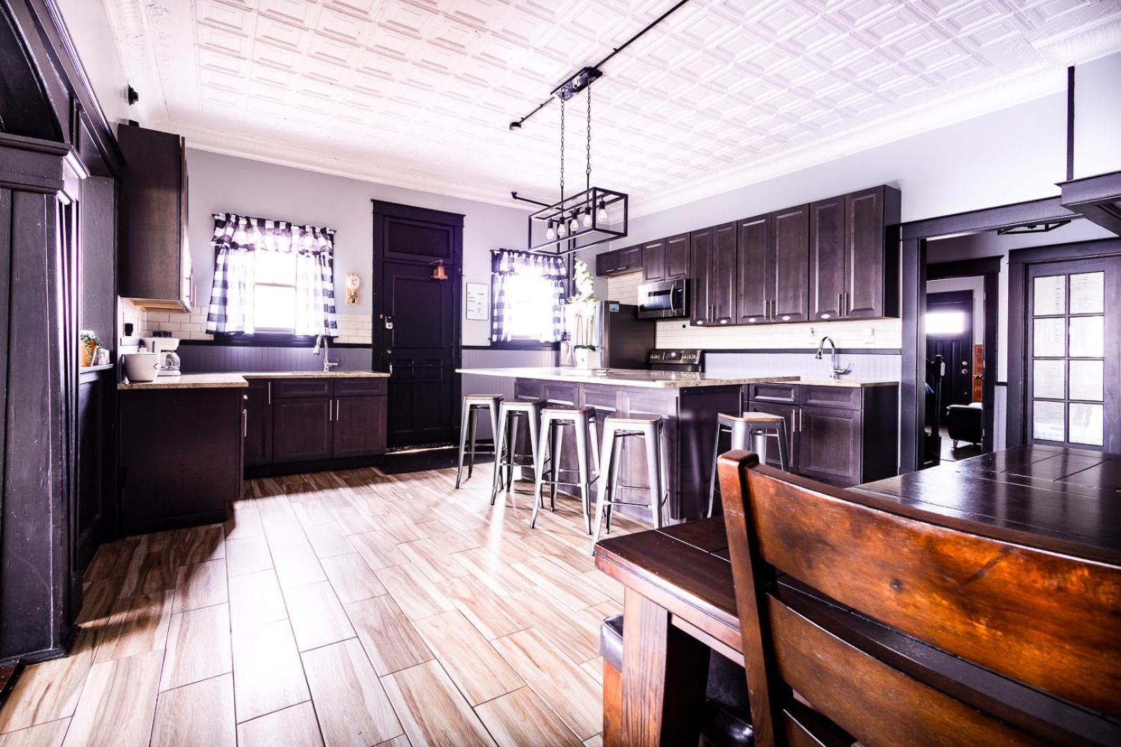 The Pub- 8Br Free Parking, Minutes From Falls & Casino Niagara Falls Extérieur photo